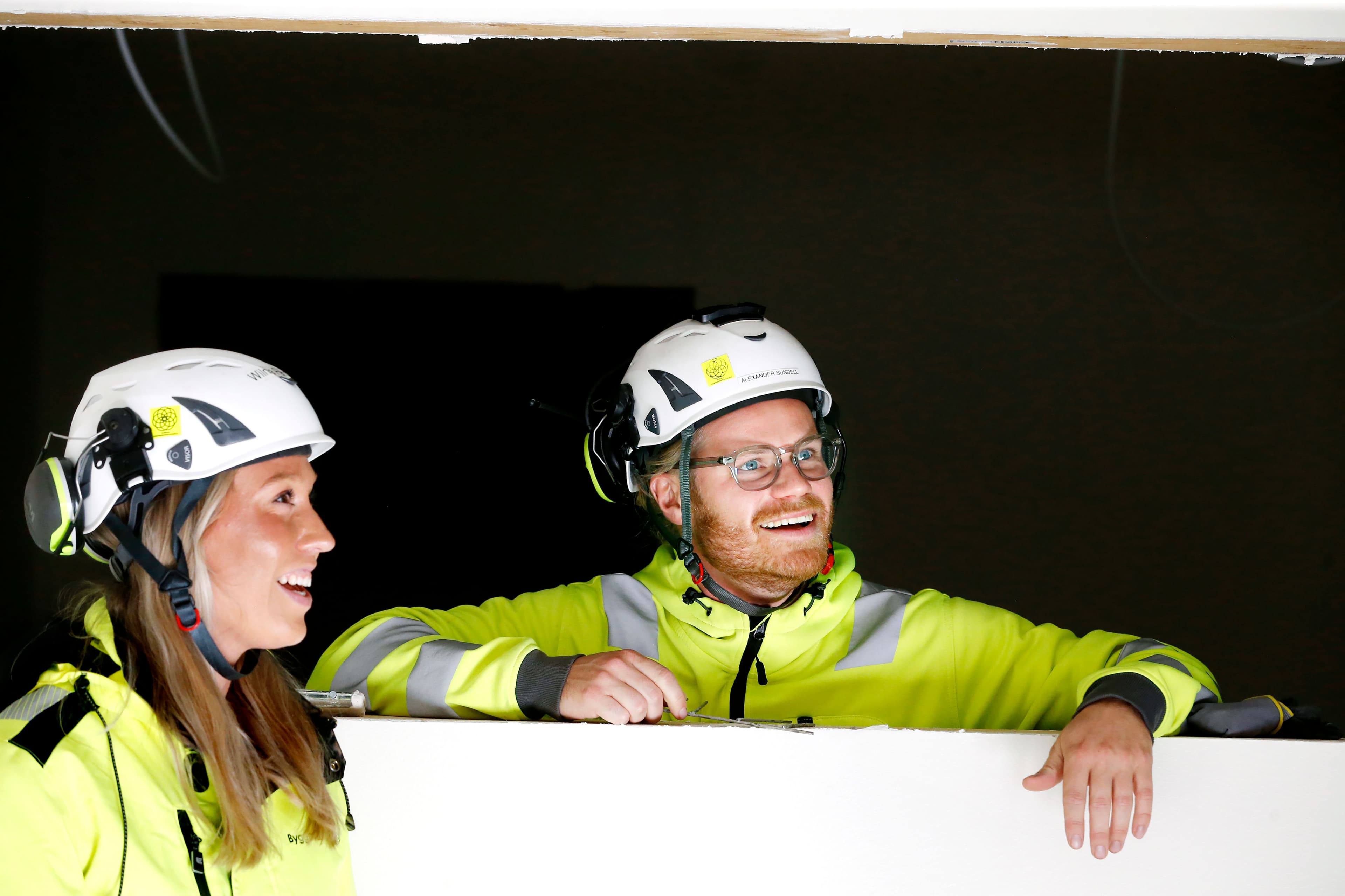 Byggdialogs medarbetare inspekterar ett parterningprojekt